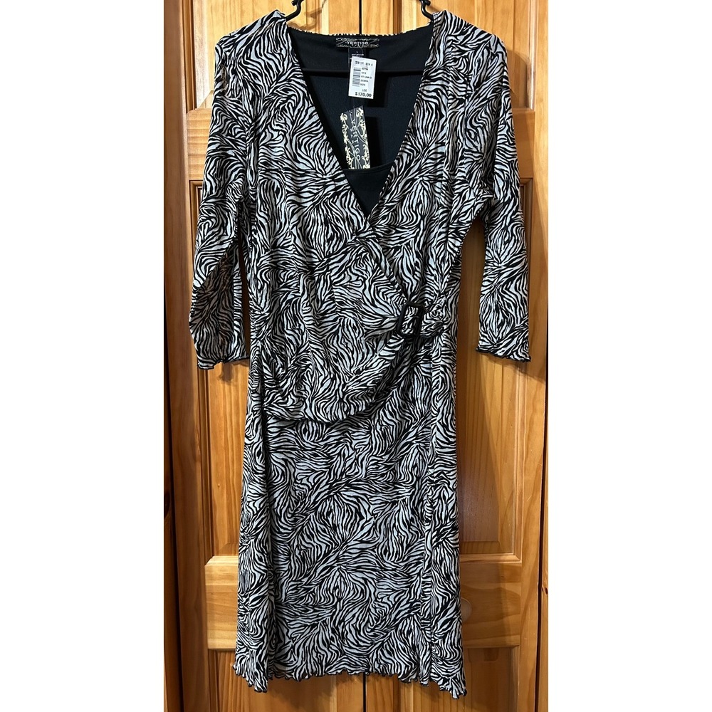 Vertigo Paris L Zebra Print Faux Wrap Mini Dress NWT V-Neck 3/4 Sleeve‎ Sheath